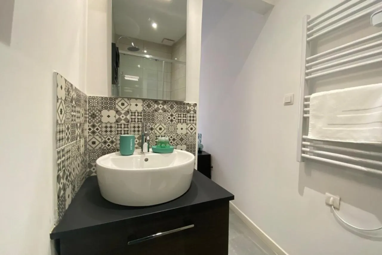 Appartement Exotic Chic&Calm - Lumineux - Clim/WiFi/Netflix à Marseille 0*,  France