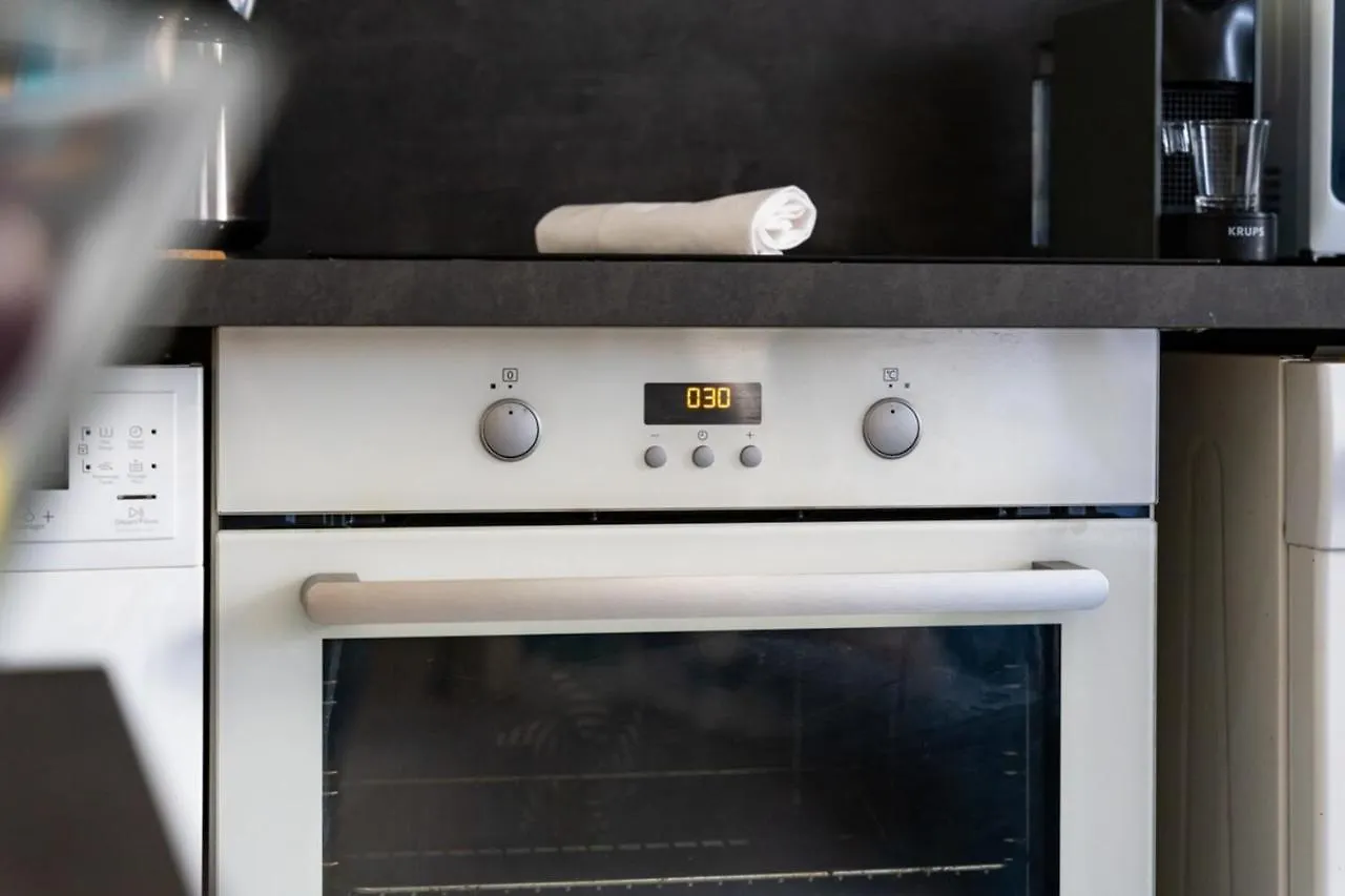 Exotic Chic & Calm - Lumineux - Clim/Wifi/Netflix Apartment Marseille 0*,  France